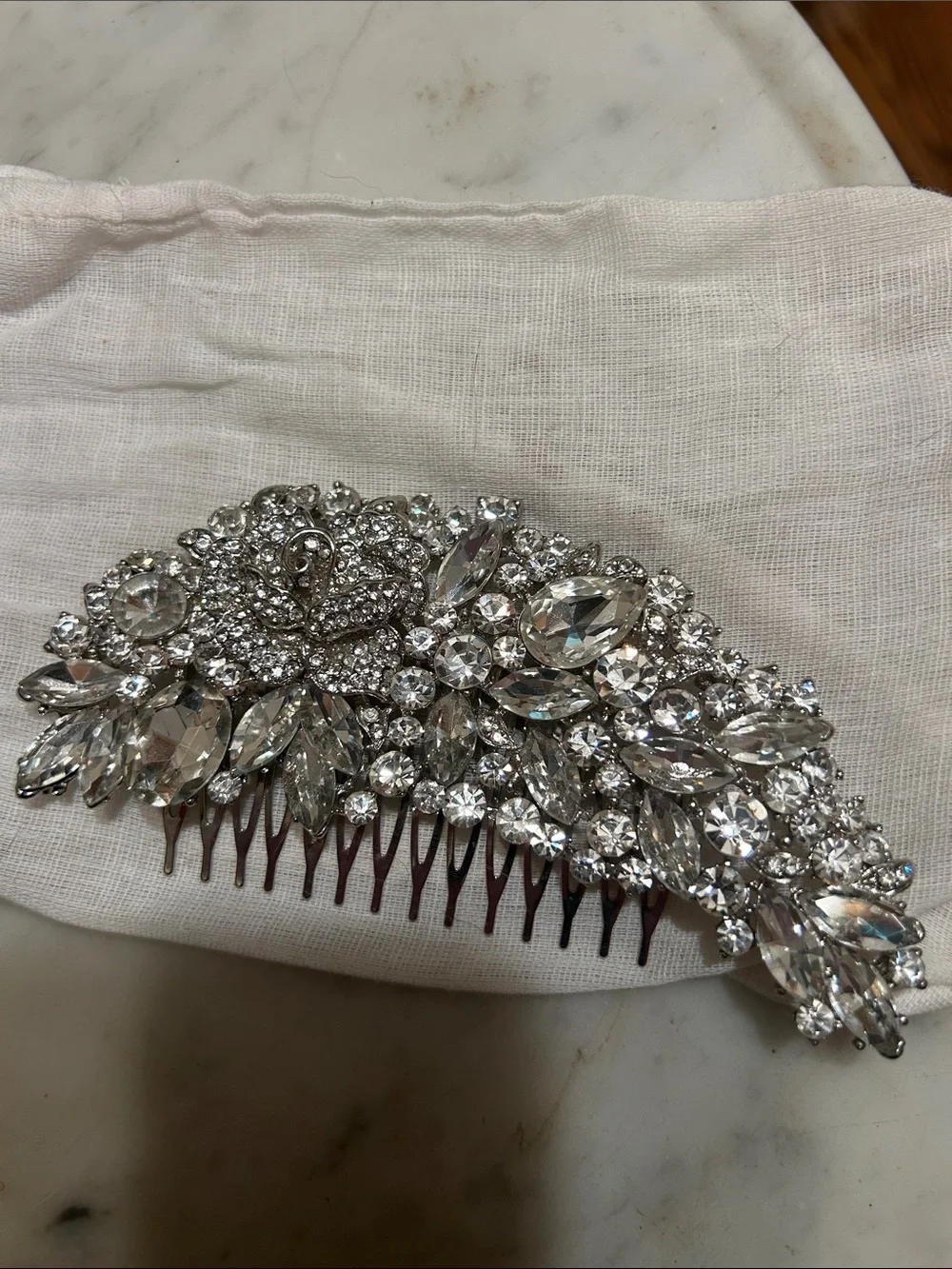 Silver Crystal Bridal Hair Comb - Elegant Women’s Accessory new